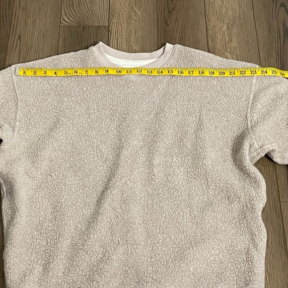 Outdoor Voices Mega Fleece Sweater Oatmeal - Picture 11 of 12